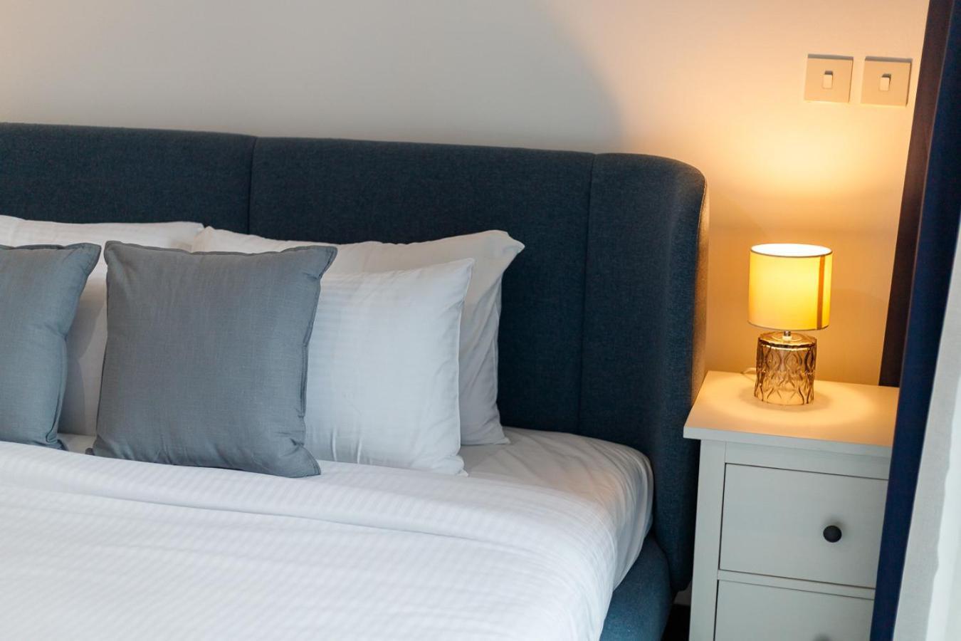 Full View - 1br In Goldcrest Views,cluster V,jlt - Allsopp & Allsopp Appartement *